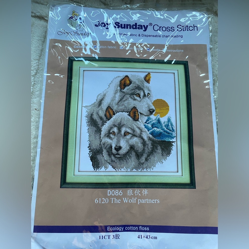 Sunday Wolf Partners Cross Stitch Kit with Gray and White
